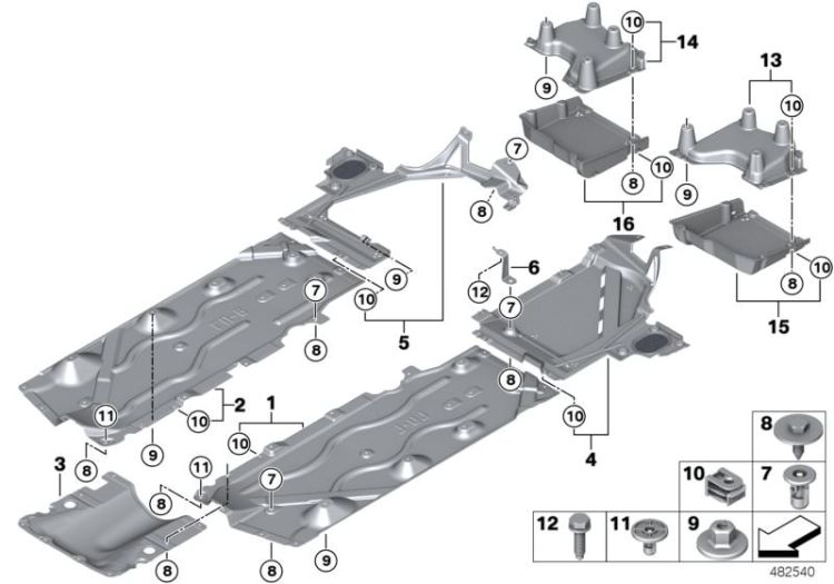 Carénage soubassement gauche réservoir, numéro 04 dans l'illustration